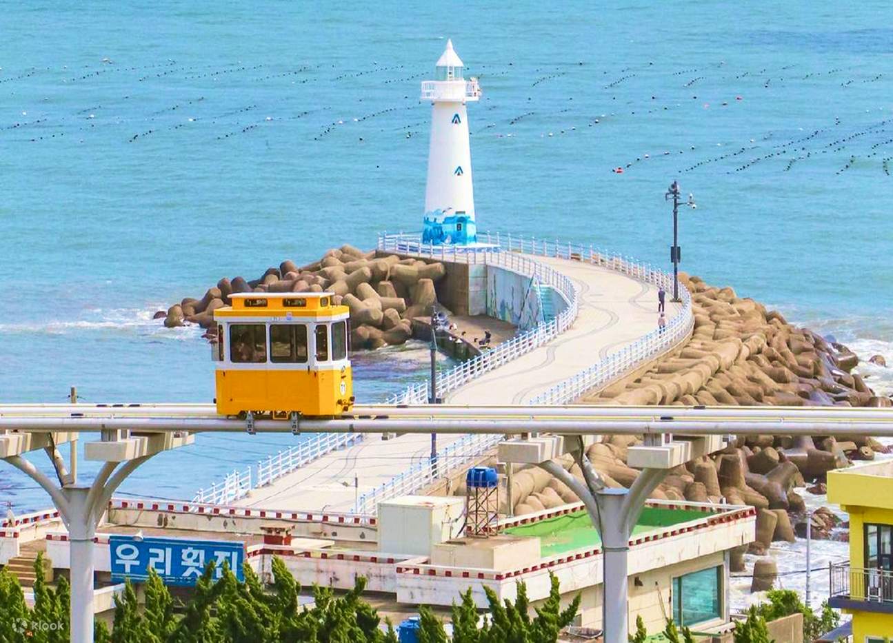 Bình minh trên biển Busan